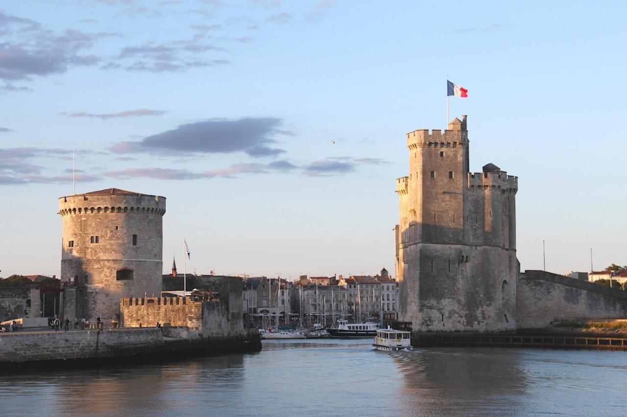 Blue Studio Cosy Et Calme Proche Du Centre Avec Tv Et Wifi La Rochelle  Luaran gambar