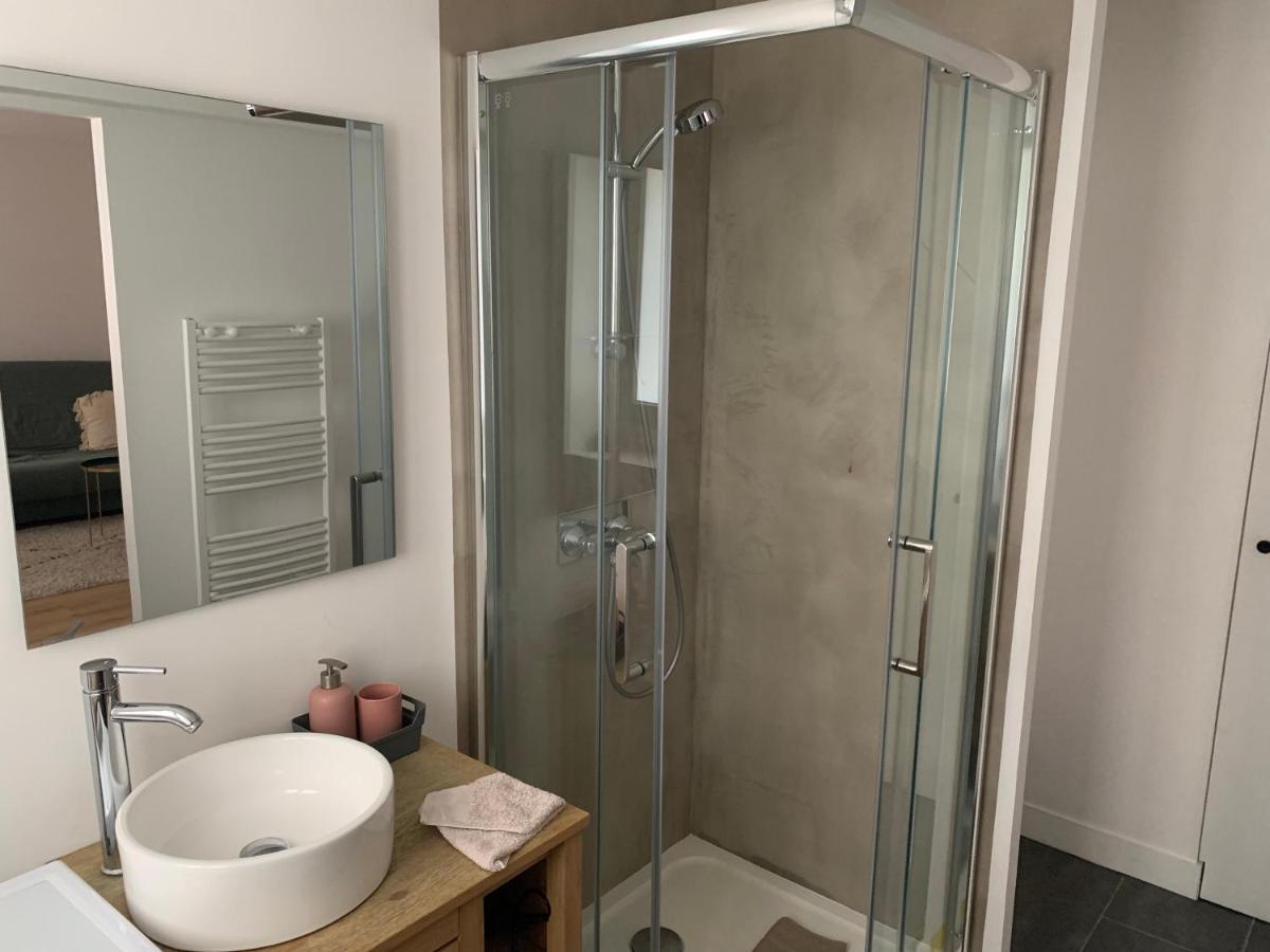 Blue Studio Cosy Et Calme Proche Du Centre Avec Tv Et Wifi La Rochelle  Luaran gambar
