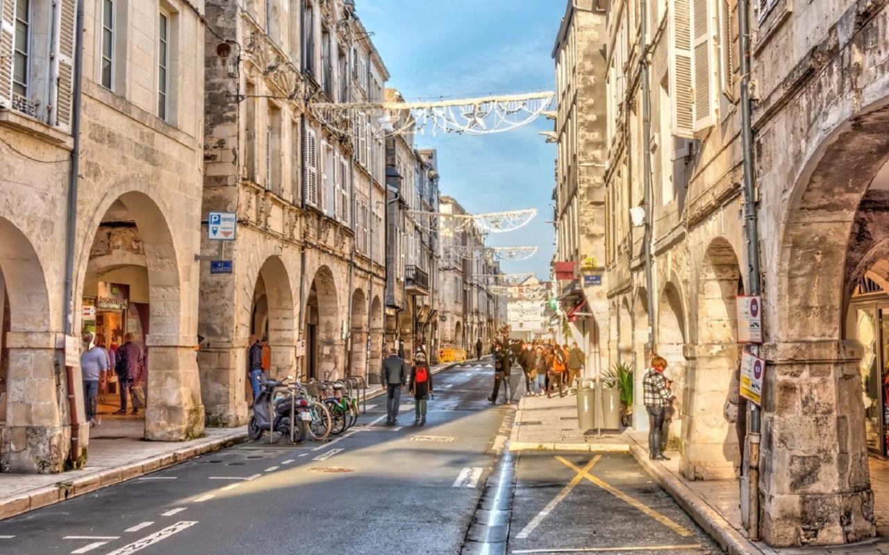 Blue Studio Cosy Et Calme Proche Du Centre Avec Tv Et Wifi La Rochelle  Luaran gambar